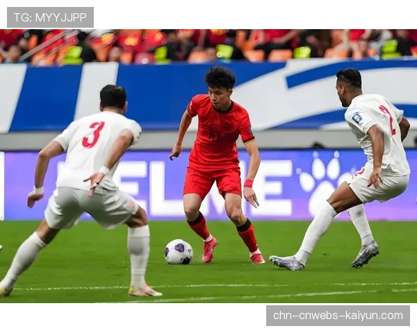 通讯：看台上的球探，聚焦众多欧洲俱乐部派员考察德甲中场的压迫与跑动能力