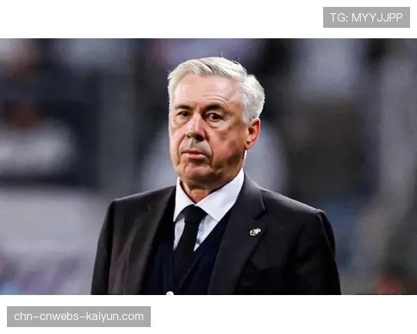 皇马进行封闭训练,安切洛蒂疑似演练无正统中锋阵容 皇马进行封闭训练,安切洛蒂疑似演练无正统中锋阵容